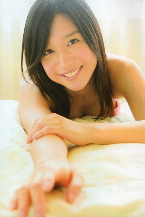 古川いおり8白スカート画像 (1)