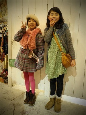 おしゃれ好きな女子小学生 (25)