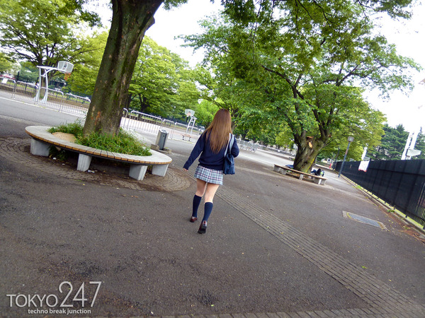 長谷川しずく制服 (10)