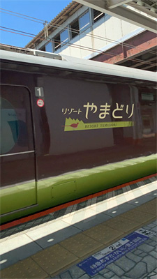 22073102