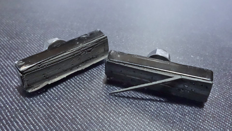 26083001