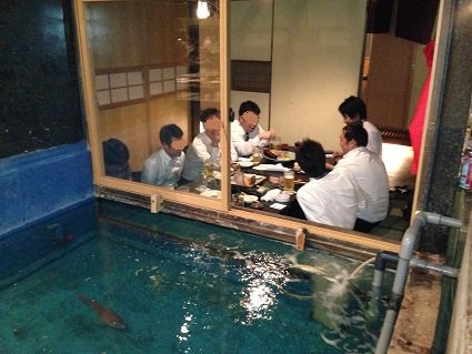 釣り居酒屋 酒と魚とゴハンと電車 釣り居酒屋 酒と魚とゴハンと電車