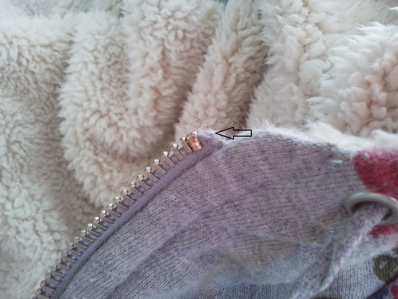 ダブルファスナーの食い違いが直った Antika 幸せアクセサリー屋の話