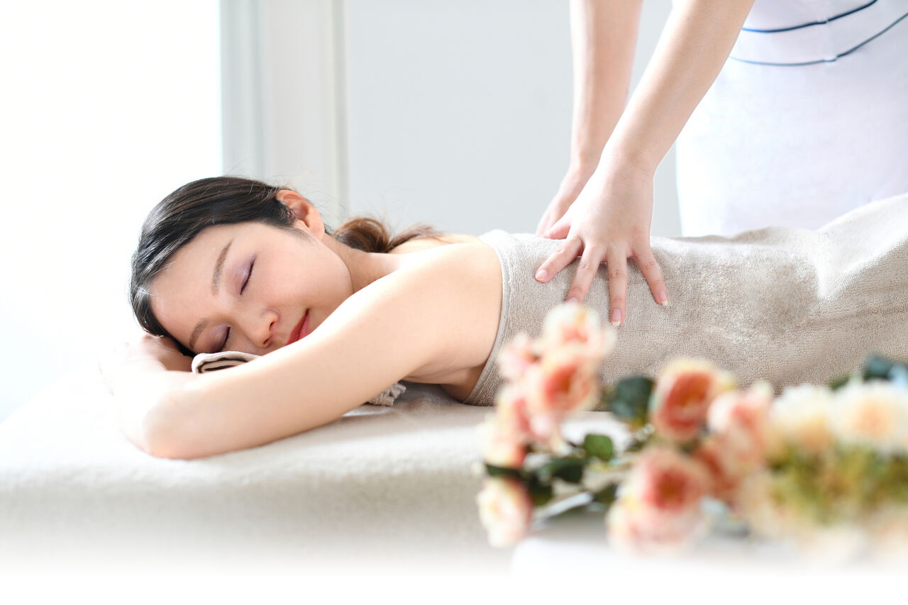 アロマオイルトリートメントオールハンドコース Private Salon Rejuvena