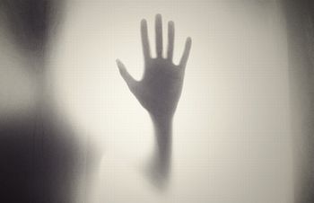 hand-984170_640