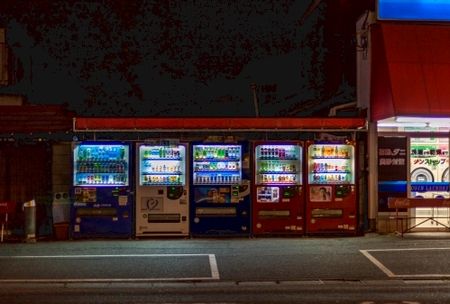 時空のゆがみ自販機と駐車場