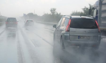 雨の運転