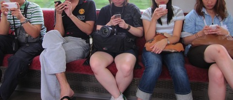 【IT】スマホ視聴率（利用時間）調査：30代まではLINE、30代以降は楽天を利用