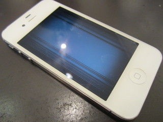 iPhone5sでWin同様のブルースクリーン現象の報告が相次ぐ