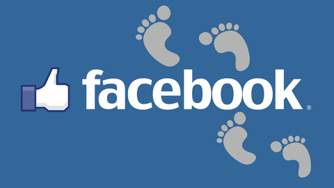 フェイスブックに登録して何も考えず好きな子のページ見てたんだが、もしかしてmixiの足あと機能みたいなのあるの？
