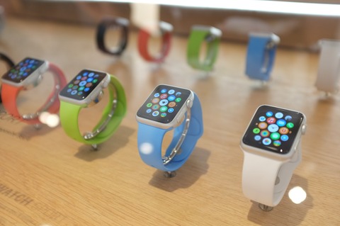 米アップル、「Apple Watch」今年最低2000万台出荷 -夏200万台/月ペース予定