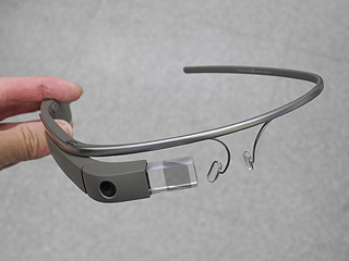 「Google Glass」が秋葉原のショップで発売中 —価格約27万円