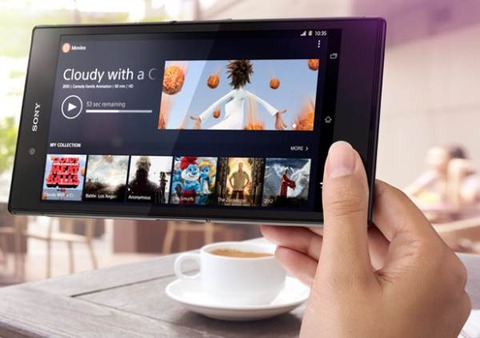 【画像あり】　SONY　の　”最新スマホ”　がデカすぎ　て　ワ　ロ　タ　ｗｗｗｗｗｗｗｗｗｗｗｗｗｗ