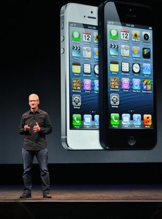 打倒サムスン！200～250ドルの廉価版iPhone出す？出さない？“もろ刃の剣”に悩むアップル…背景にあるのはサムスンのシェア上昇