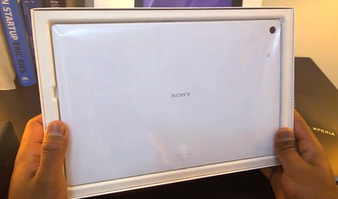 早くも「Xperia Z2 Tablet」の開封動画が登場