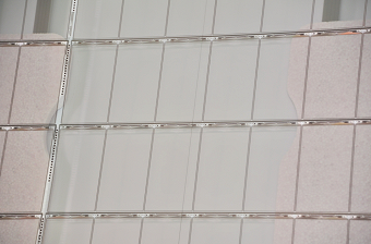 シャープ、4Kスマホ用IGZOを量産へ －業績回復のカギ