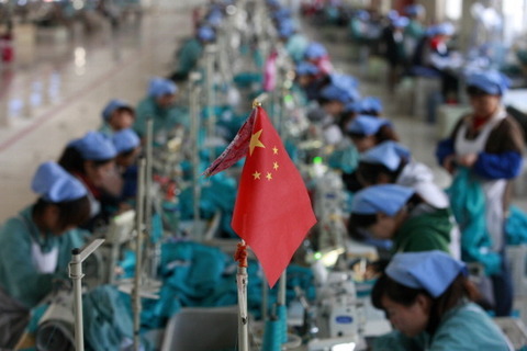 【チャイナリスク】アップル、アディダス、スタバまで・・・グローバル企業に広がる「脱中国」の動き