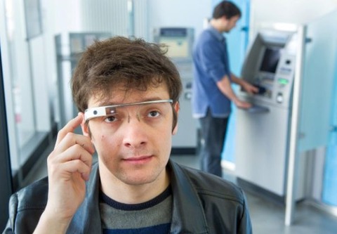 「Google Glass」でATM利用のセキュリティ強化を —新システム「Ubic」開発