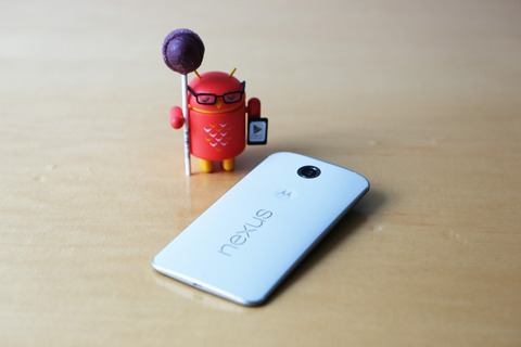 米グーグル、モトローラ製新型「Nexus 6」を発表、価格649ドルで11月発売