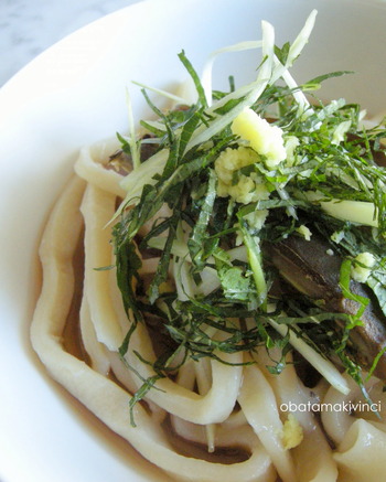 UDON con Melanzane Cotta zenzero shiso cipolle fresche