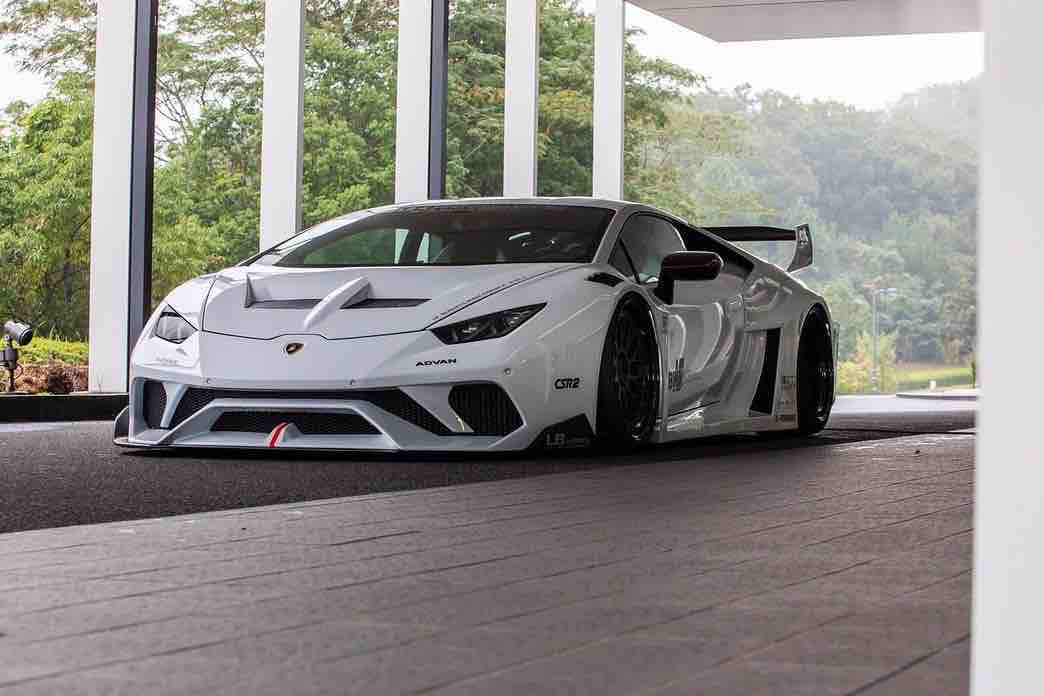 Liberty Walk自由に歩く Lamborghini Huracan Lb シルエットworks完成 Obuchi Motors Blog Liberty Walk自由に歩く Lamborghini Huracan Lb シルエットworks完成 Obuchi Motors Blog