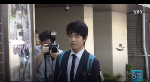 ダウンロード (2) (1)