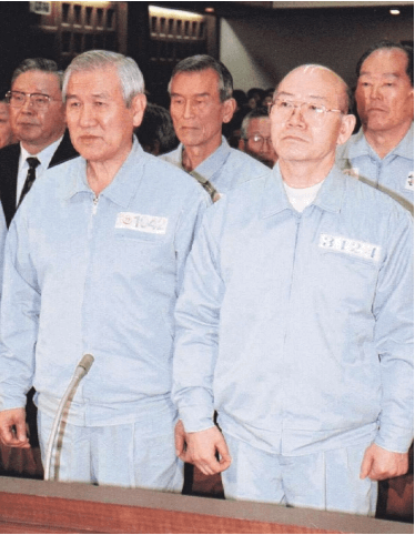 ダウンロード (13) (1)