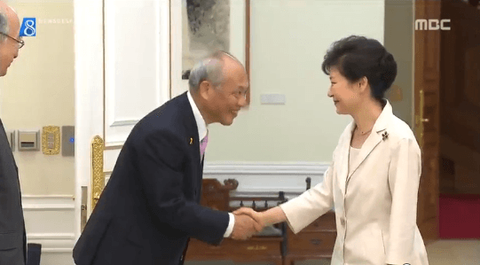 ダウンロード (10)