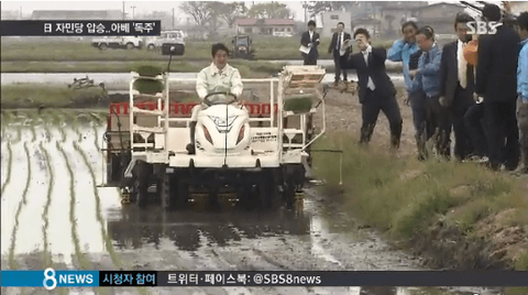 ダウンロード (10) (1)