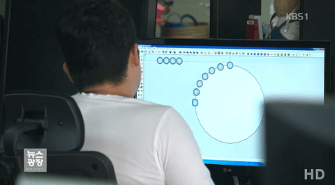 ダウンロード (8) (1)