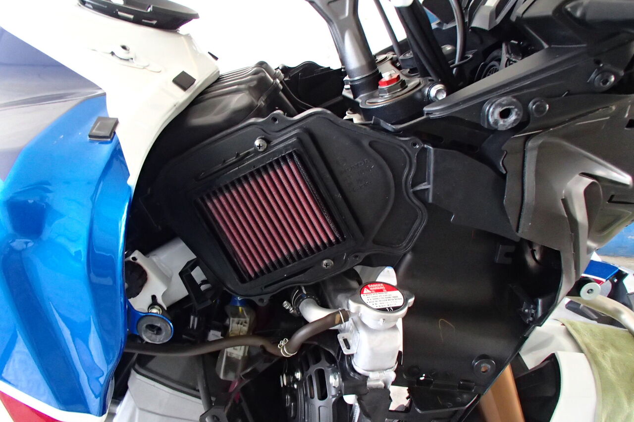 メンテ エアフィルター交換 宿とバイクの日記帳 Crf1000lアフリカツイン メンテ エアフィルター交換 宿とバイクの日記帳 Crf1000lアフリカツイン