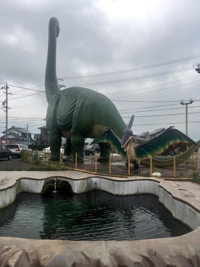 蛇持の恐竜