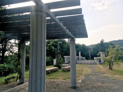 ミティリニ広場