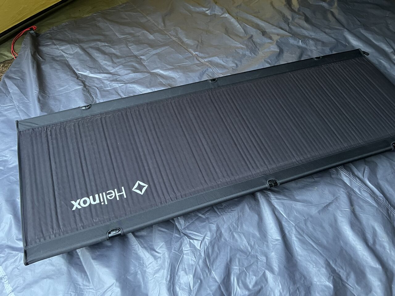 タクティカルコットをインフレータブル化できるシート「Helinox