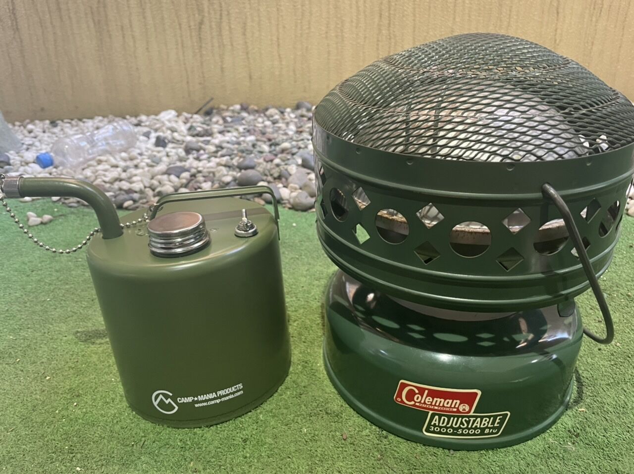 CAMP MANIA PRODUCTS / RED CAMEL olive green 2.5L ガソリン
