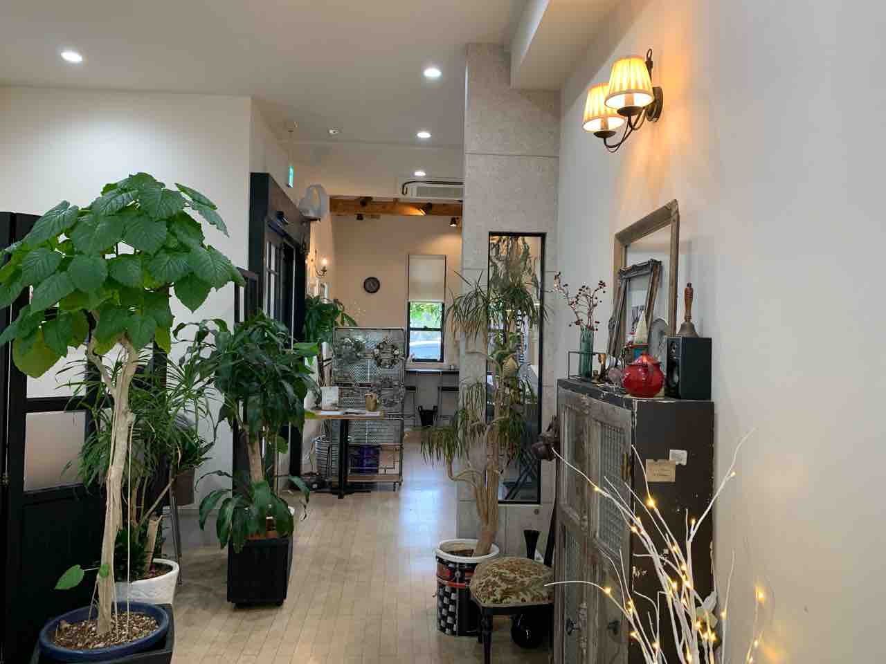 カフェ メゾン ヴォイス は愛媛県松前町にある女子会ランチにお勧めのお洒落カフェ 中予 愛媛 つーしん