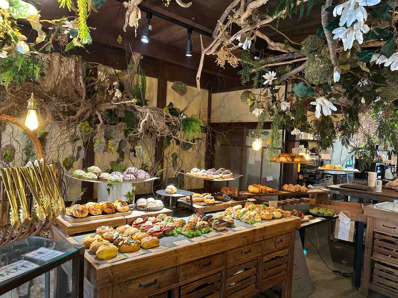 パン屋巡り'25】愛媛・内子町：「古民家×天然酵母」の癒しベーカリー