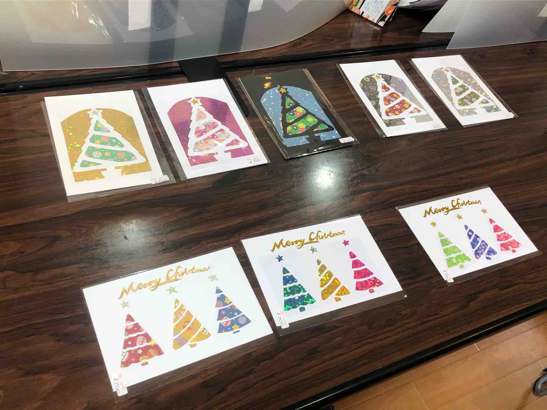 切り絵 素敵なカードが出来上がりました 東戸塚みんなの居場所 お茶の間 楽交へようこそ