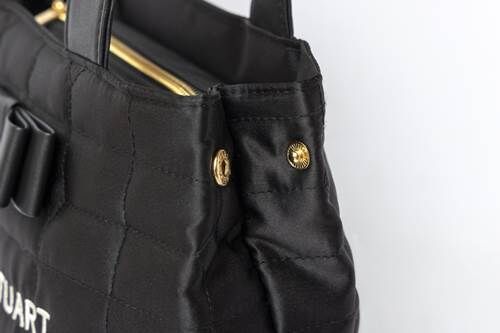 JILL STUARTからマルチショルダーバッグとキルティングバッグが付録の