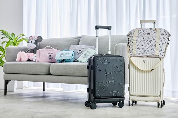 ディズニーストアに旅行シーズンがさらに楽しくなる新コレクション