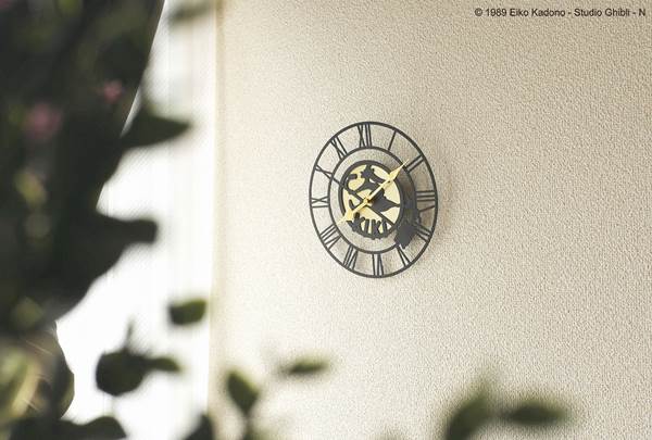 魔女の宅急便 キキの看板が壁掛け時計になって登場 落穂log