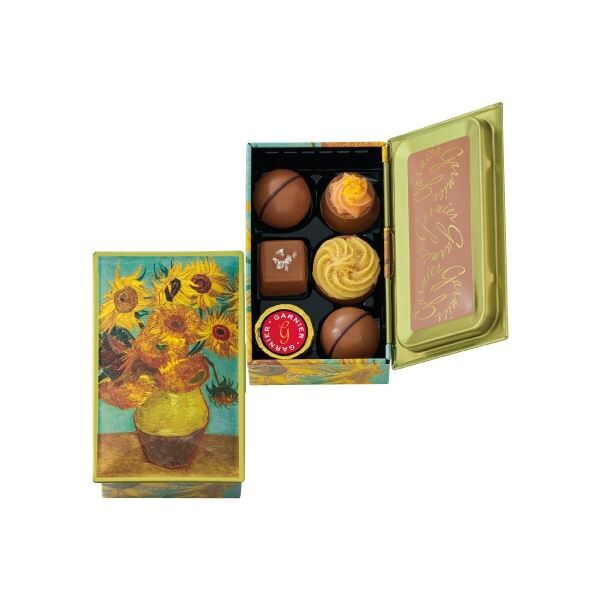 ゴンチャロフから世界の名画をパッケージにあしらった2025年の