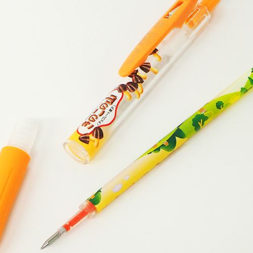 たけのこの里 や きのこの山 と人気ボールペン サクラクリップ がコラボ サラサクリップ 明治 が発売 落穂log