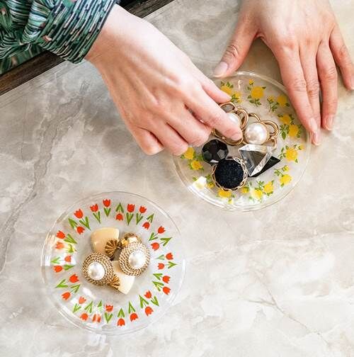 昭和レトロがかわいい『アデリアレトロ』からガラス製の豆皿「プレート