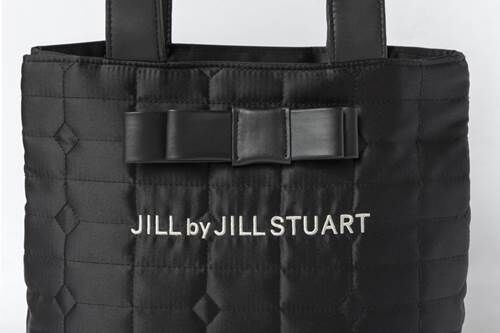 JILL STUARTからマルチショルダーバッグとキルティングバッグが付録の 