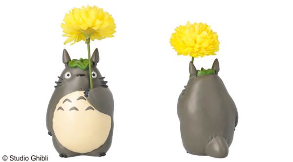 ジブリキャラクターがお花を抱えるデザインの一輪挿しが登場 落穂log ジブリキャラクターがお花を抱えるデザインの一輪挿しが登場 落穂log