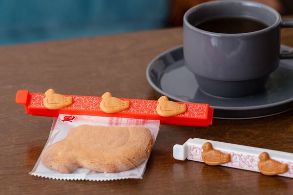 鳩サブレー　グッズまとめ売り　豊島屋　鳩の日 鳩サブレー」がぴったり入る！ 【豊島屋】が専用缶のセットを鳩