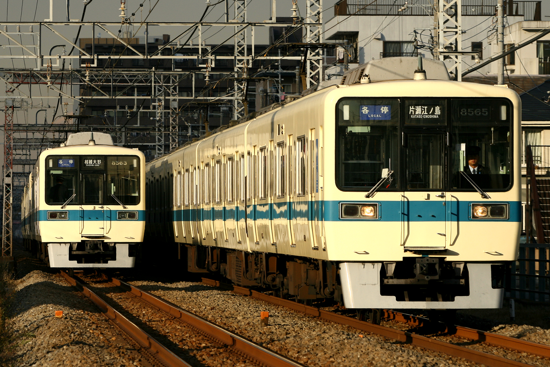 小田急8000形未更新車が並ぶ奇跡の瞬間 Odapedia 小田急を中心とした鉄道に関するブログメディア