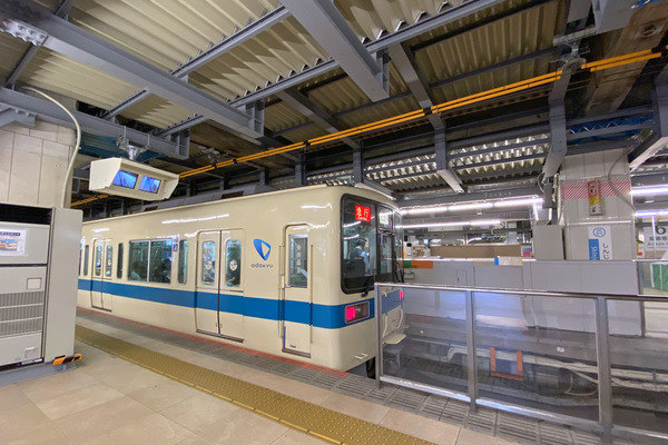 小田急の新宿駅に大きな変化あり ホーム上の解体工事はいよいよ本格化か