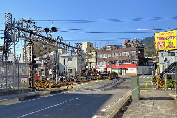 小田急小田原線全踏切ガイド：渋沢14号踏切